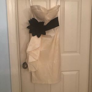 PAPAYA STRAPLESS PARTY DRESS